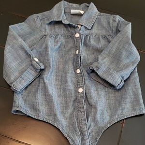 NWOT toddler denim look button down shirt with tie